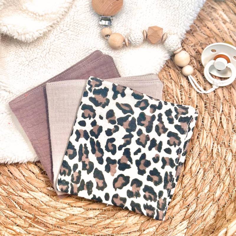 Waschlappen Leo Musselintuch Baby - Geschenk Zur Geburt Lätzchen Musselin- Mulltuch Animal Print von Etsy - Kejki