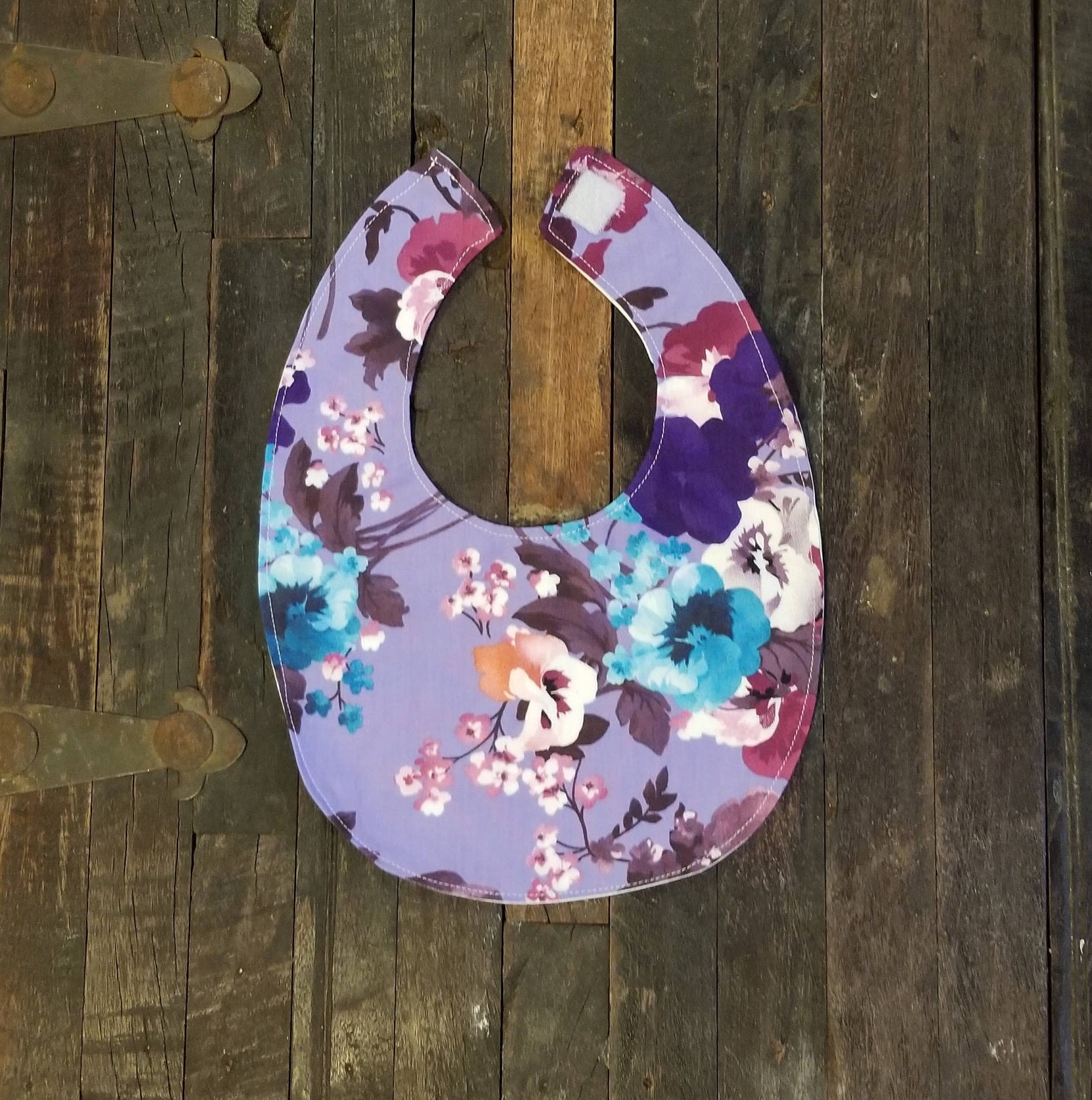 Blumen Auf Violett Selbstgemachte Lätzchen Blumen Auf Violett Selbstgemachte Lätzchen von Etsy - KellyCrafts82