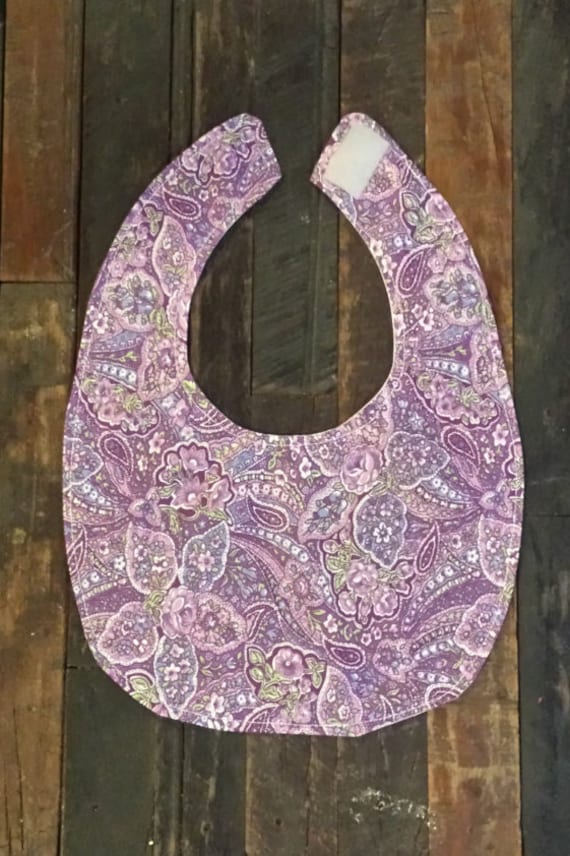 Lila Paisley Selbstgemachte Lätzchen Lila Paisley Selbstgemachte Lätzchen von Etsy - KellyCrafts82