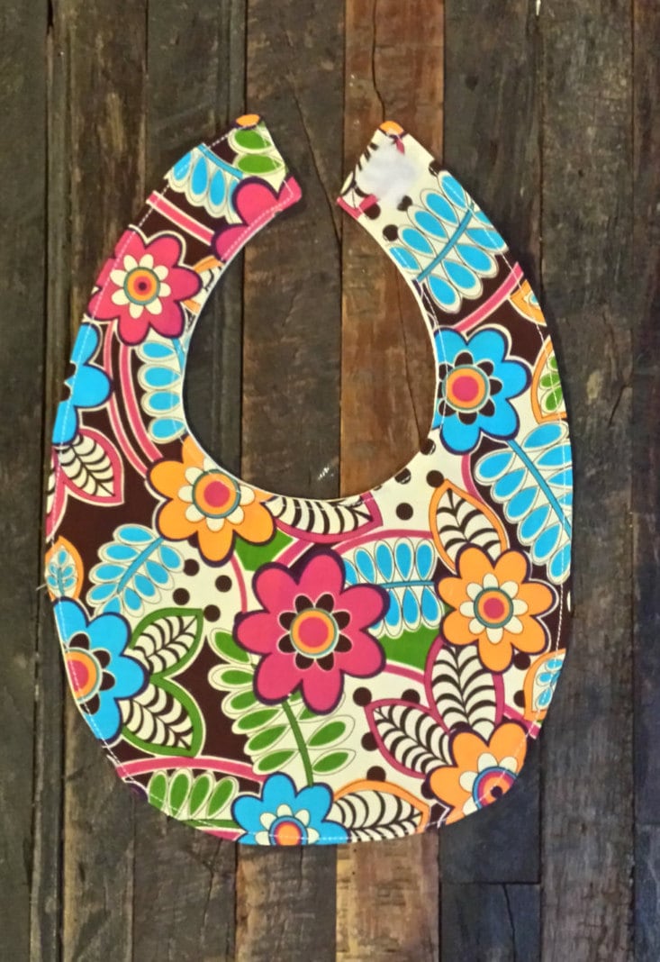 Retro Floral Lätzchen - Selbstgemacht Retro Floral Lätzchen - Selbstgemacht von Etsy - KellyCrafts82