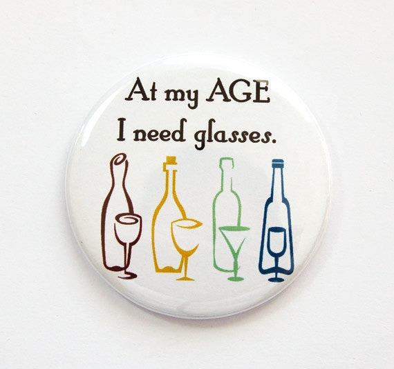 Lustiger Taschenspiegel Zum Geburtstag, in Meinem Alter Brauche Ich Eine Brille, Spiegel Für Die Handtasche | 3805 von Etsy - KellysMagnets