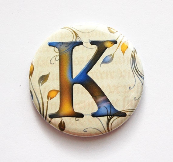 Monogramm Taschenspiegel, Monogramm, Spiegel, Benutzerdefinierte Brautpartybevorzugung, Brautjungferngeschenk, Beige, Blau(3490 von Etsy - KellysMagnets