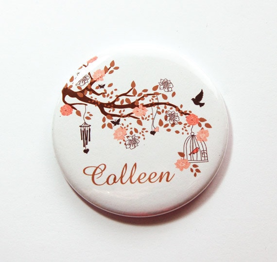 Personalisierter Taschenspiegel, Personalisierter Brautjungferngeschenk, Spiegel, Geldbörsenspiegel, Brautpartybevorzugung | 3466 von Etsy - KellysMagnets