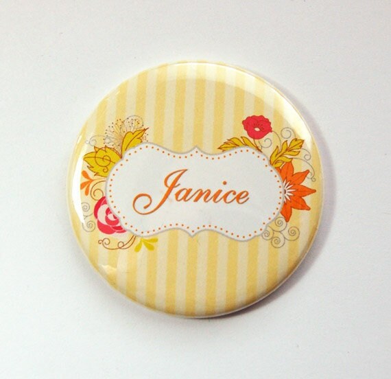 Personalisierter Taschenspiegel, Spiegel, Brautjungfer Geschenk, Geldbeutelspiegel, Brautdusche Gastgeschenk, Streifen, Blumen | 3561 von Etsy - KellysMagnets