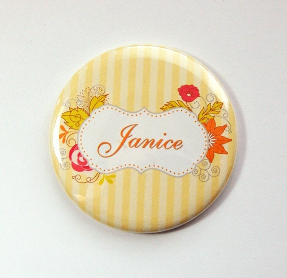 Personalisierter Taschenspiegel, Spiegel, Brautjungfer Geschenk, Geldbeutelspiegel, Brautdusche Gastgeschenk, Streifen, Blumen | 3561 von Etsy - KellysMagnets