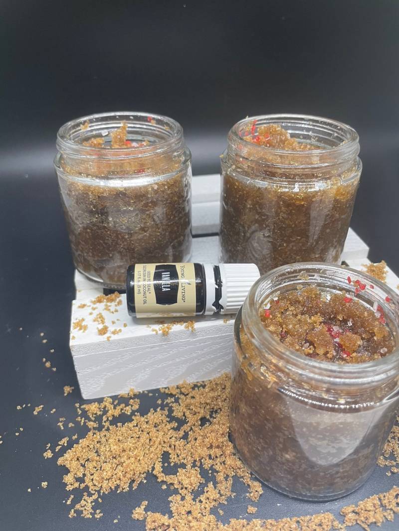 Vanille & Brauner Zucker Körperpeeling von Etsy - KenziesEssentialsCo