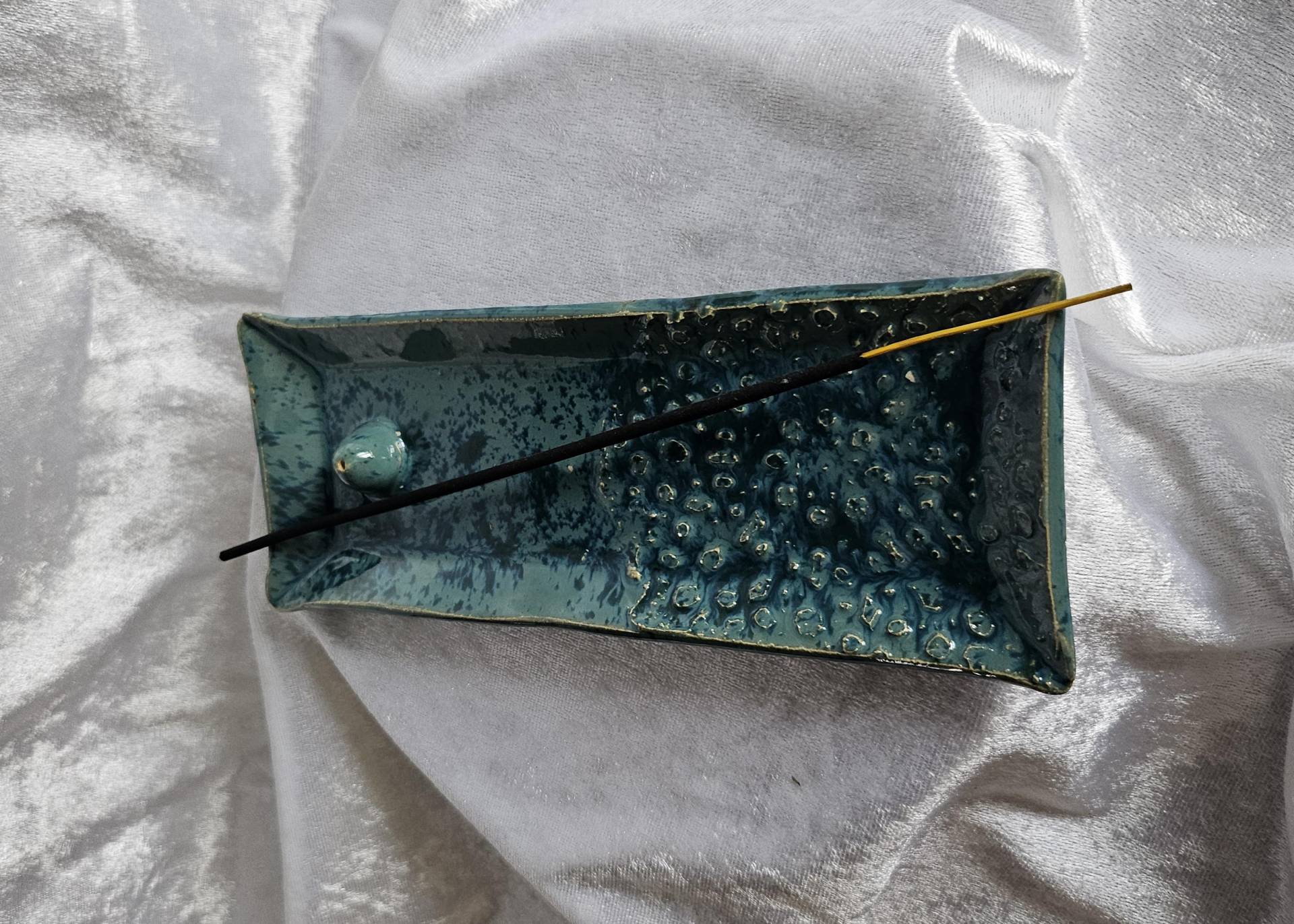 Handgetöpferter Räucherstäbchenhalter Aus Keramik Handgetöpferter Räucherstäbchenhalter Aus Keramik von Etsy - KeramikwerkDB