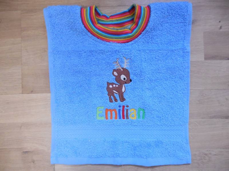 Handtuch Lätzchen Mit Namen Und Stickbild Sabberlatz von Etsy - KerstinsStickdateien