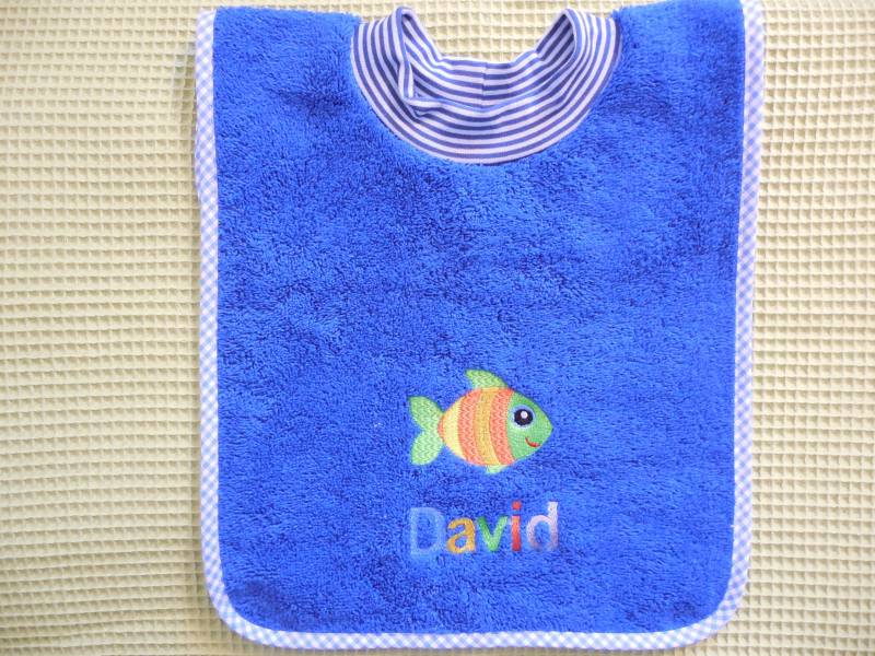 Handtuch Lätzchen Mit Namen Und Stickbild Sabberlatz Handtuch Lätzchen Mit Namen Und Stickbild Sabberlatz von Etsy - KerstinsStickdateien