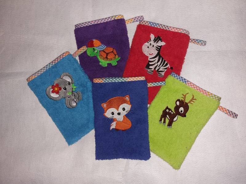 Waschlappen, Waschhandschuh Auf Frottee Für Kinder, Babies Waschlappen, Waschhandschuh Auf Frottee Für Kinder, Babies von Etsy - KerstinsStickdateien