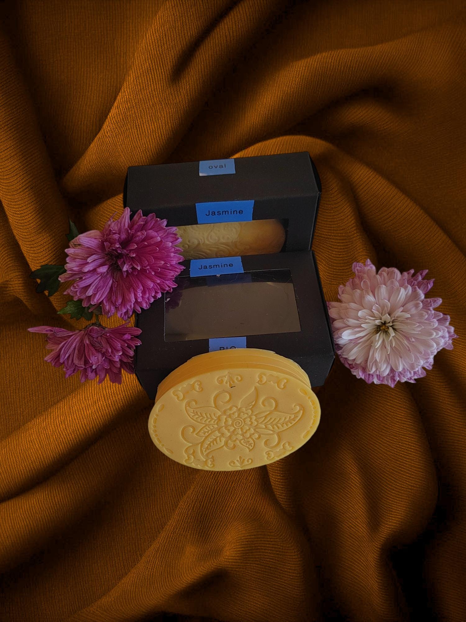 Ovale Seife Mit Sheabutter, Natürliches Seifenstück, Feuchtigkeitsspendende Hautpflege, Veganes Seifengeschenk, Handgemachte Körperseife Ovale Seife Mit Sheabutter, Natürliches Seifenstück, Feuchtigkeitsspendende Hautpflege, Veganes Seifengeschenk, Handgemachte Körperseife von Etsy - Kerzennanny