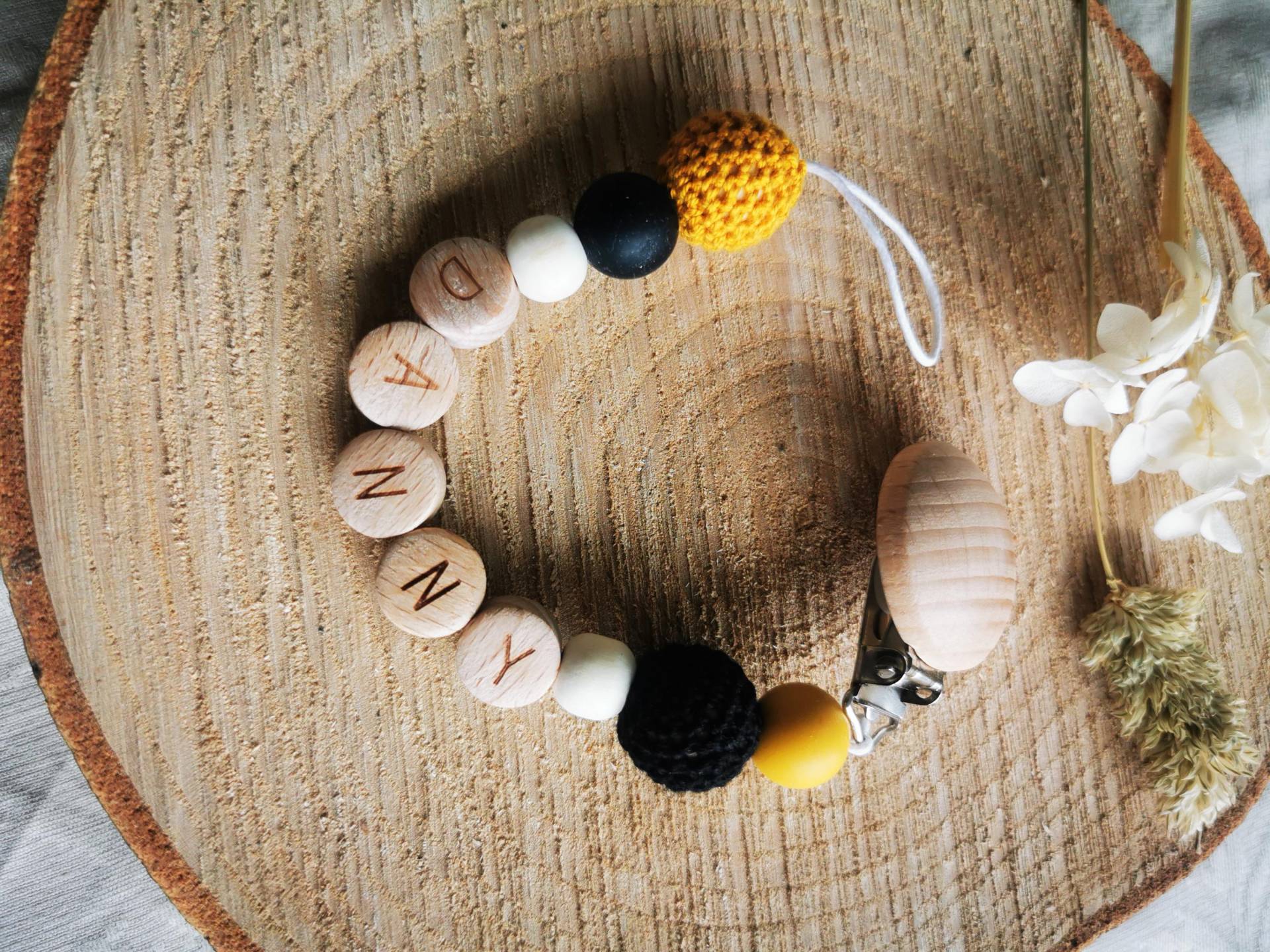 Schnullerkette Mit Namen Verschiedene Farben Schnullerkette Mit Namen Verschiedene Farben von Etsy - KiNeLeHandmade