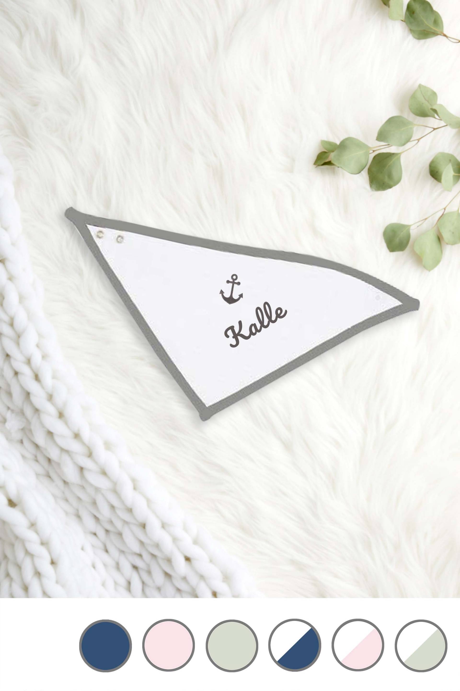 Halstuch Für Babys Aus Bio-Baumwolle Bestickt Mit Anker Und Wunschtext Halstuch Für Babys Aus Bio-Baumwolle Bestickt Mit Anker Und Wunschtext von Etsy - KiddiezDE