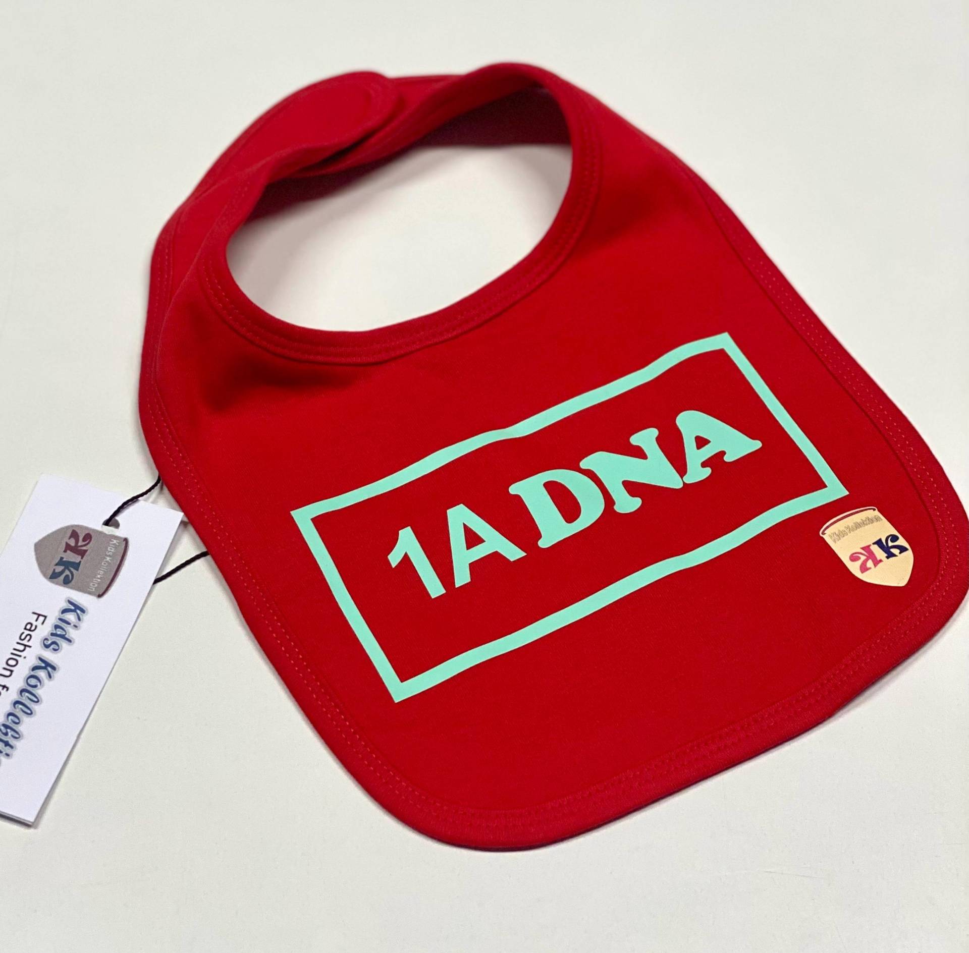 Baby Lätzchen Aus Weichem Baumwollgewebe Mit Lustigem Spruch in Knallig Bunter Farbe Baby Lätzchen Aus Weichem Baumwollgewebe Mit Lustigem Spruch in Knallig Bunter Farbe von Etsy - KidsKollektion