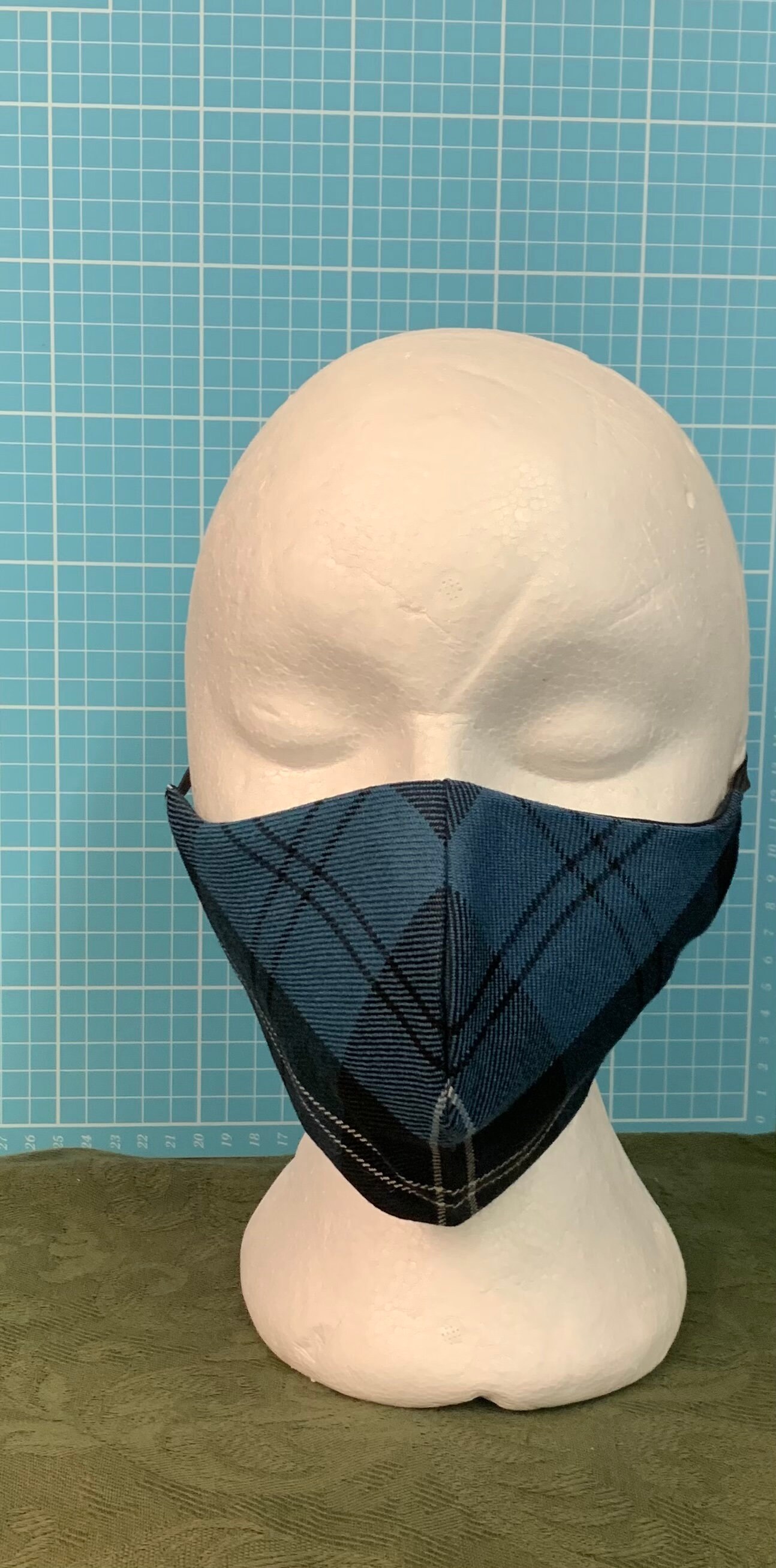 Blaue Ramsey-Gesichtsmaske Blaue Ramsey-Gesichtsmaske von Etsy - Kiltqueenstudio