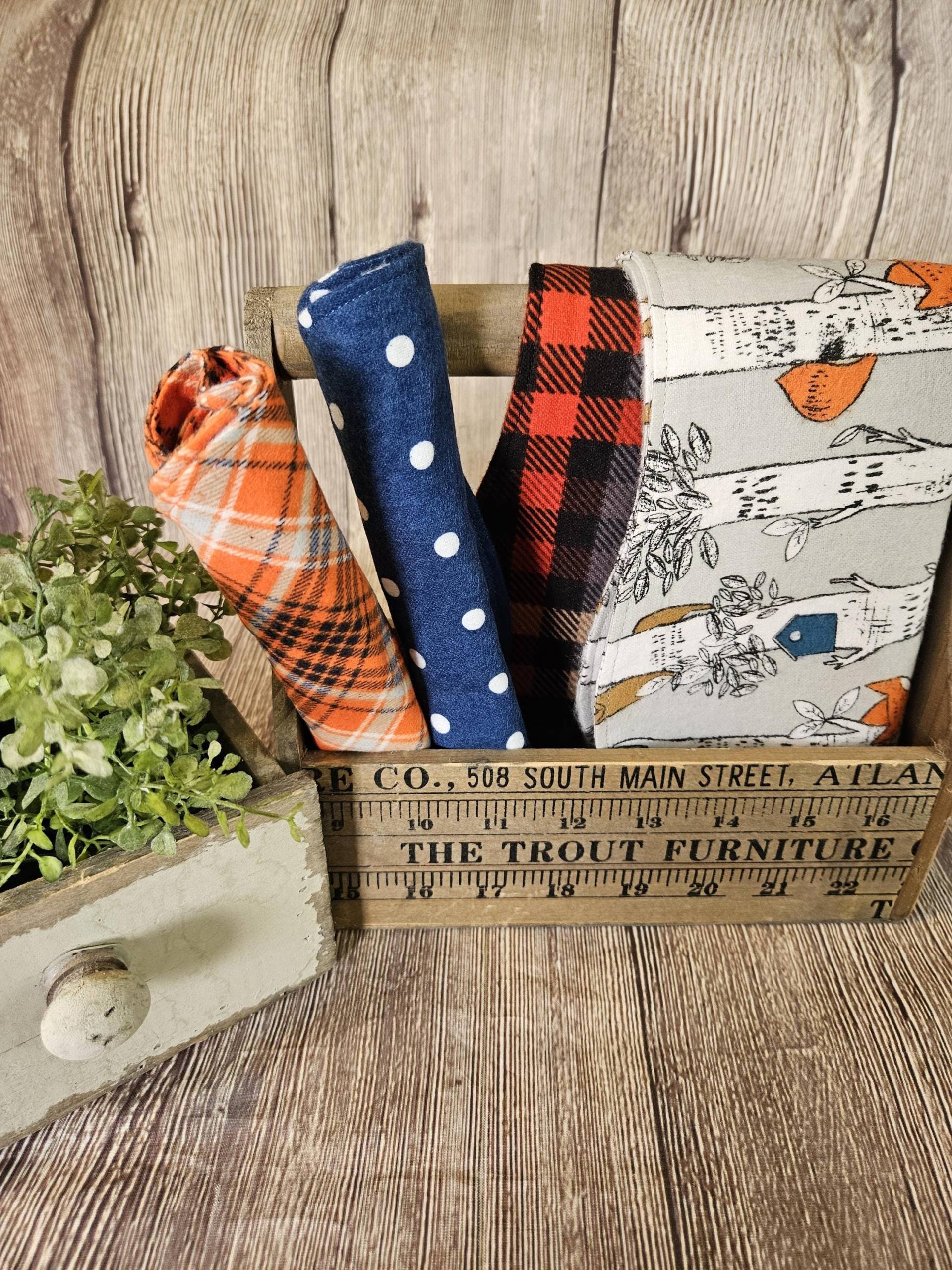 Spucktücher Jungen-Set, Spucktücher, Baby-Dusche-Geschenk, Baby Essential, Neugeborenen Geschenk, Rehlein, Orange Kariert, Waldtiere, Flanell von Etsy - KimScherersKorner