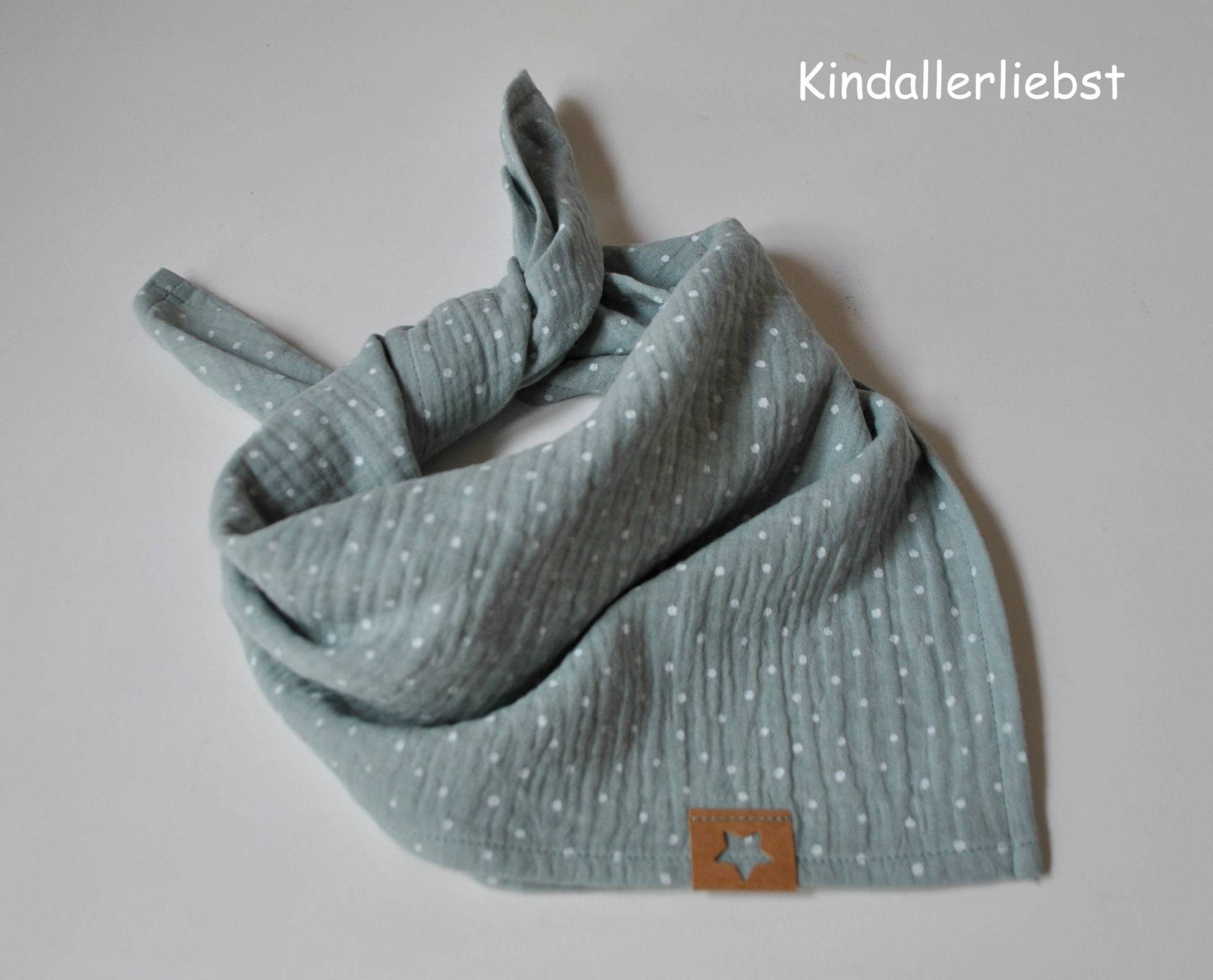 Musselin Halstuch Für Babys & Kleinkinder Kopftuch Kuscheltuch Nilgrün Mit Pünktchen von Etsy - Kindallerliebst