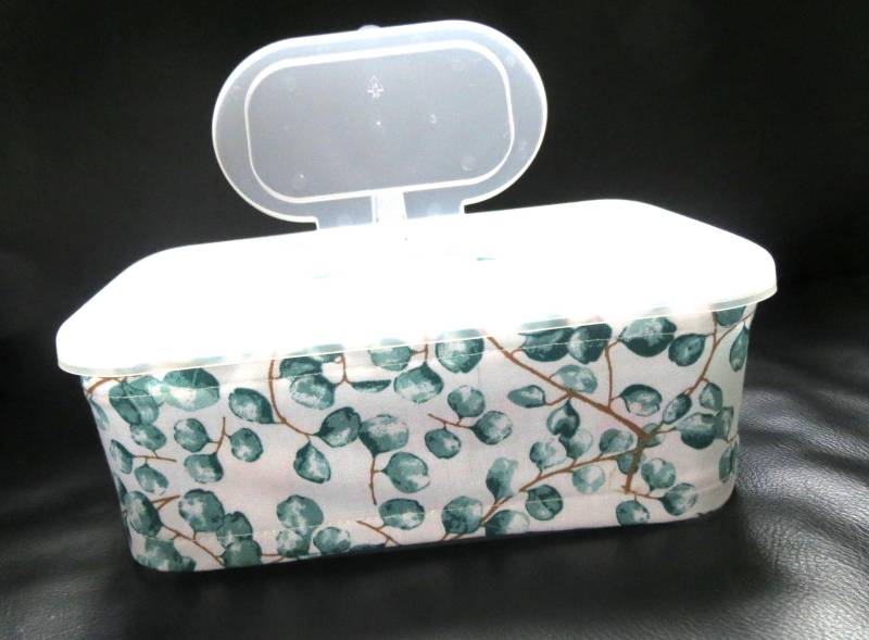 Feuchttücherbox - Eukalyptus- Kleingemustert Feuchttücherbox - Eukalyptus- Kleingemustert von Etsy - KinderkramDE