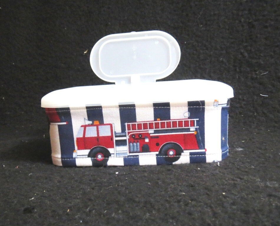 Feuchttücherbox - Feuerwehrauto Feuchttücherbox - Feuerwehrauto von Etsy - KinderkramDE