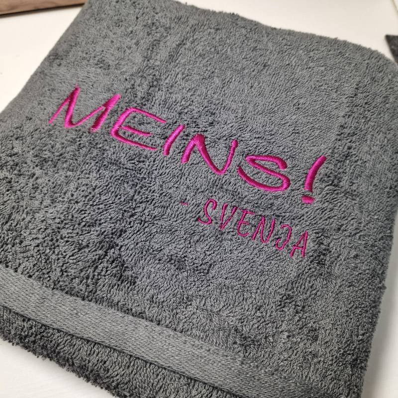 Handtuch "Meins"Mit Name, Bestickt, Gästehandtuch, Kindergartenhandtuch, Badehandtuch, Saunatuch, Wunschname, Motiv, Spruch Handtuch "Meins"Mit Name, Bestickt, Gästehandtuch, Kindergartenhandtuch, Badehandtuch, Saunatuch, Wunschname, Motiv, Spruch von Etsy - Kindertraumfabrik