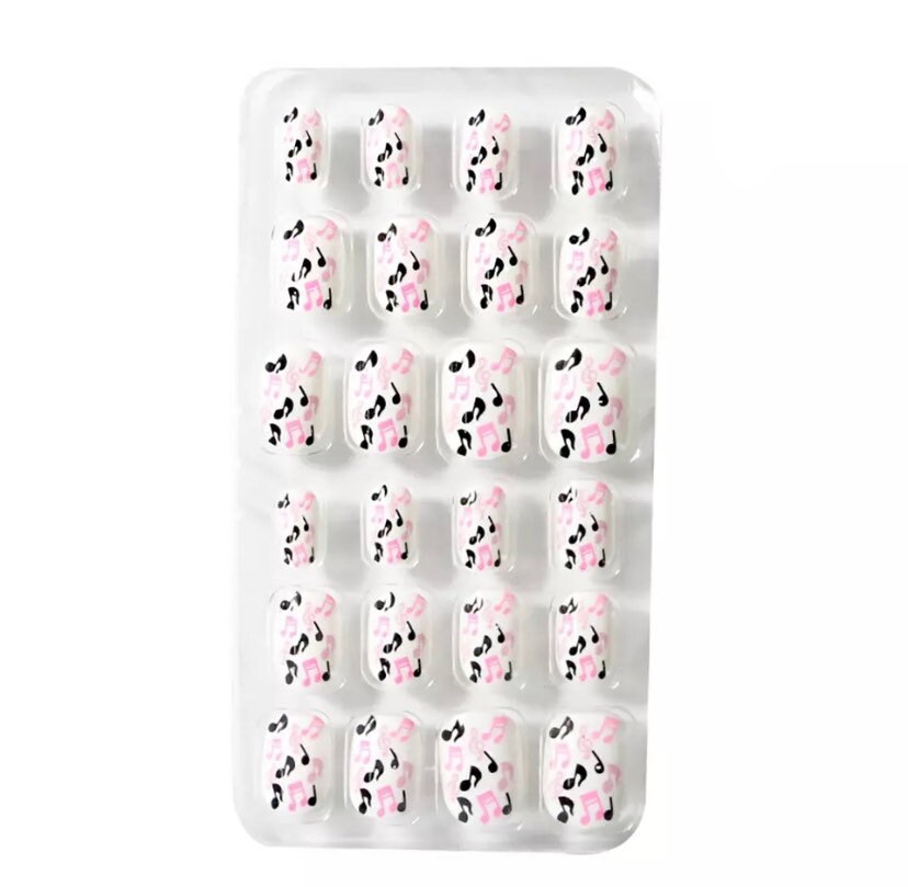 24 Stück Cartoon-Presse Auf Kindernägel, Falsche Nagelspitzen, Kindergefälschte Nagelkunst, Kleine Mädchen-Maniküre von Etsy - KitschyNails