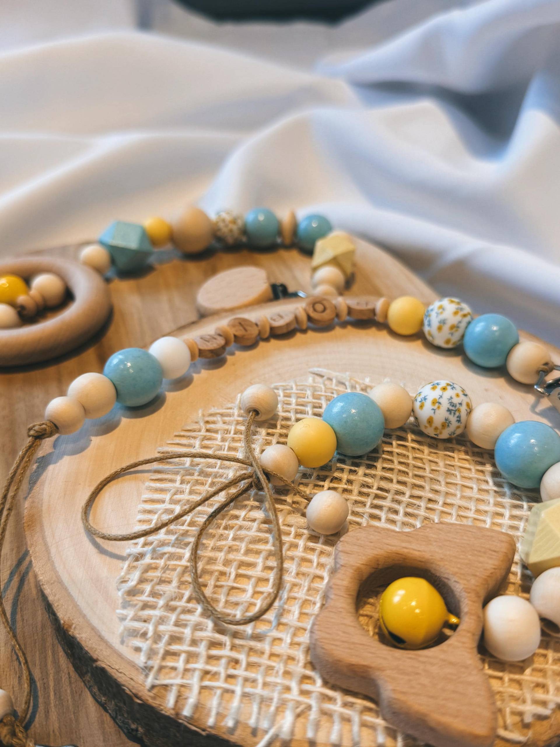 Kinderwagenkette | Schnullerkette Personalisiert Babyschalenanhänger Floral Kinderwagenkette | Schnullerkette Personalisiert Babyschalenanhänger Floral von Etsy - KleinerPerlenzauber