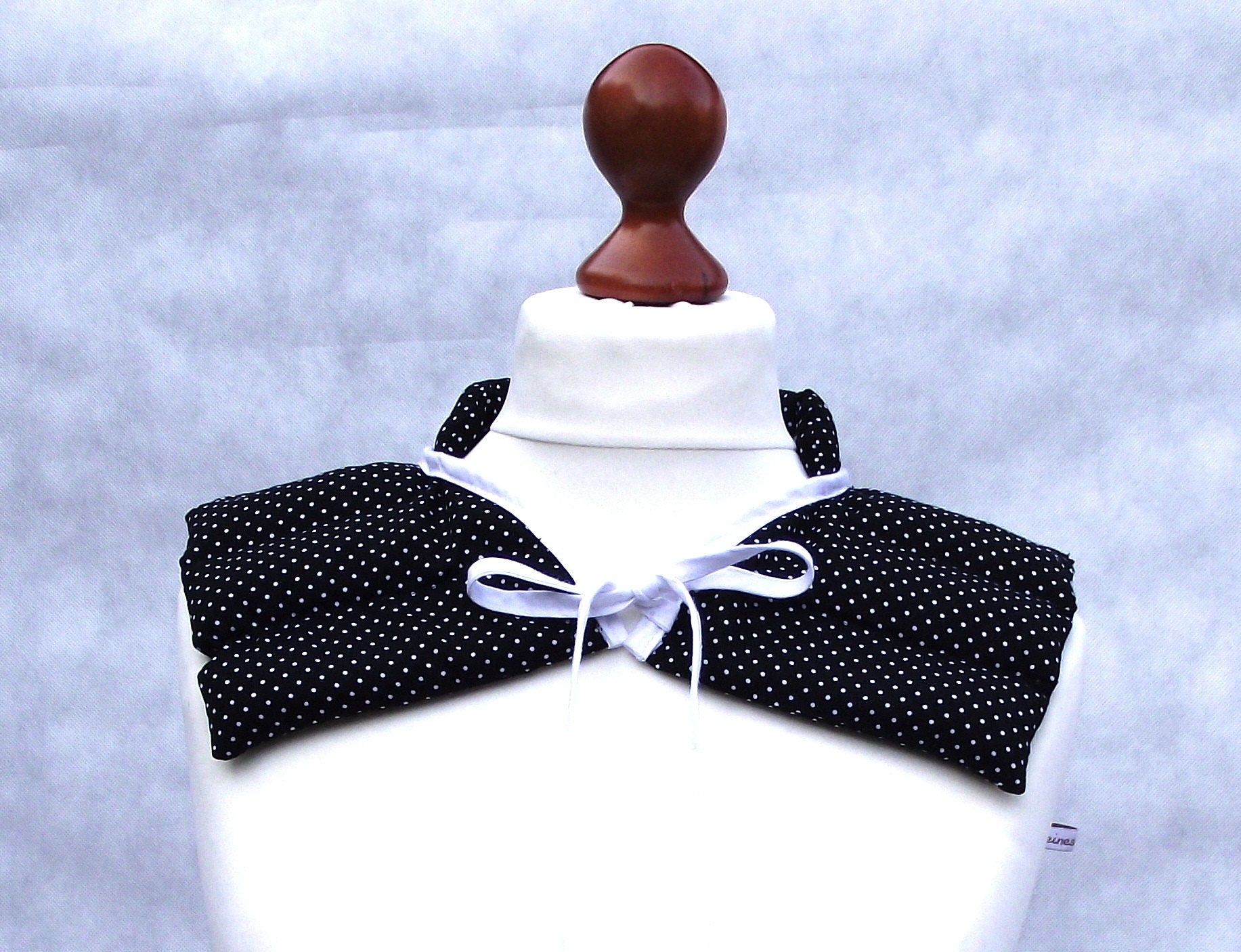 xl Nackenkissen - Wärmekissen" Black Dots" xl Nackenkissen - Wärmekissen" Black Dots" von Etsy - KleinesAtelier