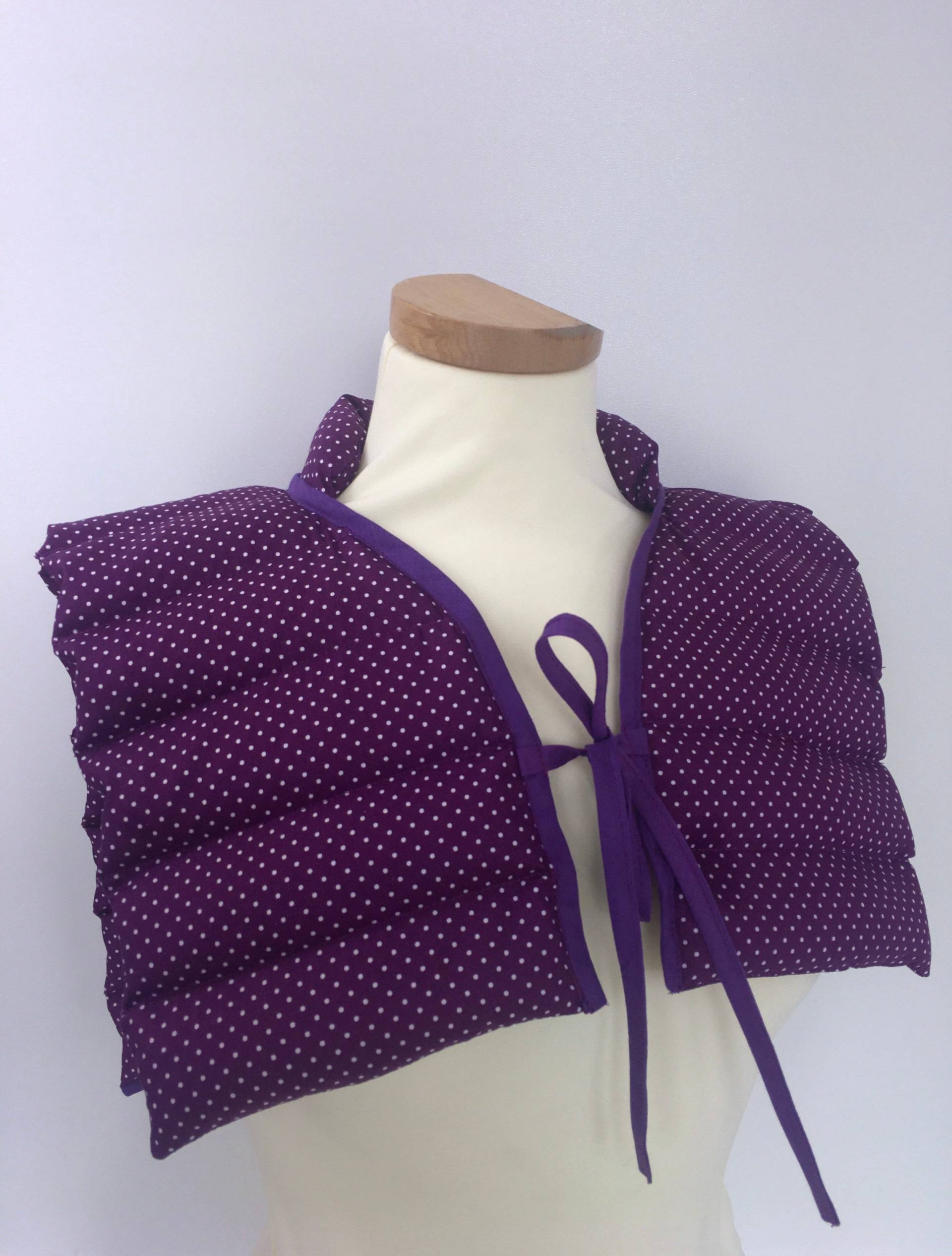 xxl Nackenkissen - Wärmekissen -Körnerkissen „Violett Mit Tupfen" xxl Nackenkissen - Wärmekissen -Körnerkissen „Violett Mit Tupfen" von Etsy - KleinesAtelier