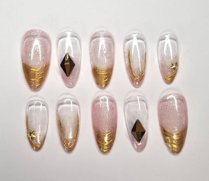 Handgemachte Press-On Nägel | Wiederverwendbare Fake Nails Maßanfertigung Nageldesign Nach Wunsch Gold Rosé von Etsy - KlimBimbySophie