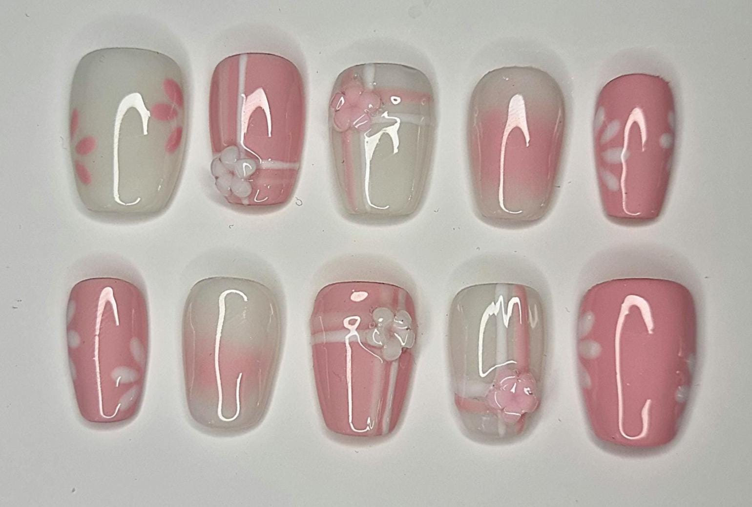 Handgemachte Press-On Nägel | Wiederverwendbare Fake Nails Maßanfertigung Nageldesign Nach Wunsch Rosa Picknick Handgemachte Press-On Nägel | Wiederverwendbare Fake Nails Maßanfertigung Nageldesign Nach Wunsch Rosa Picknick von Etsy - KlimBimbySophie