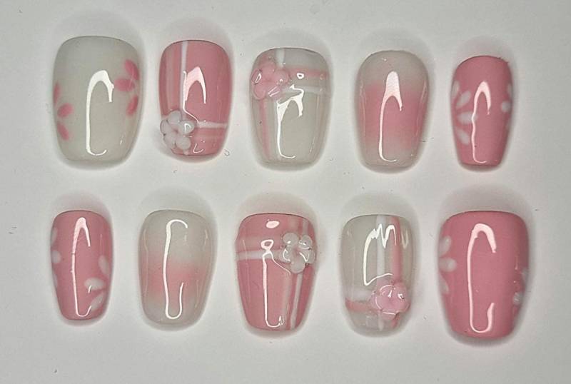 Handgemachte Press-On Nägel | Wiederverwendbare Fake Nails Maßanfertigung Nageldesign Nach Wunsch Rosa Picknick von Etsy - KlimBimbySophie