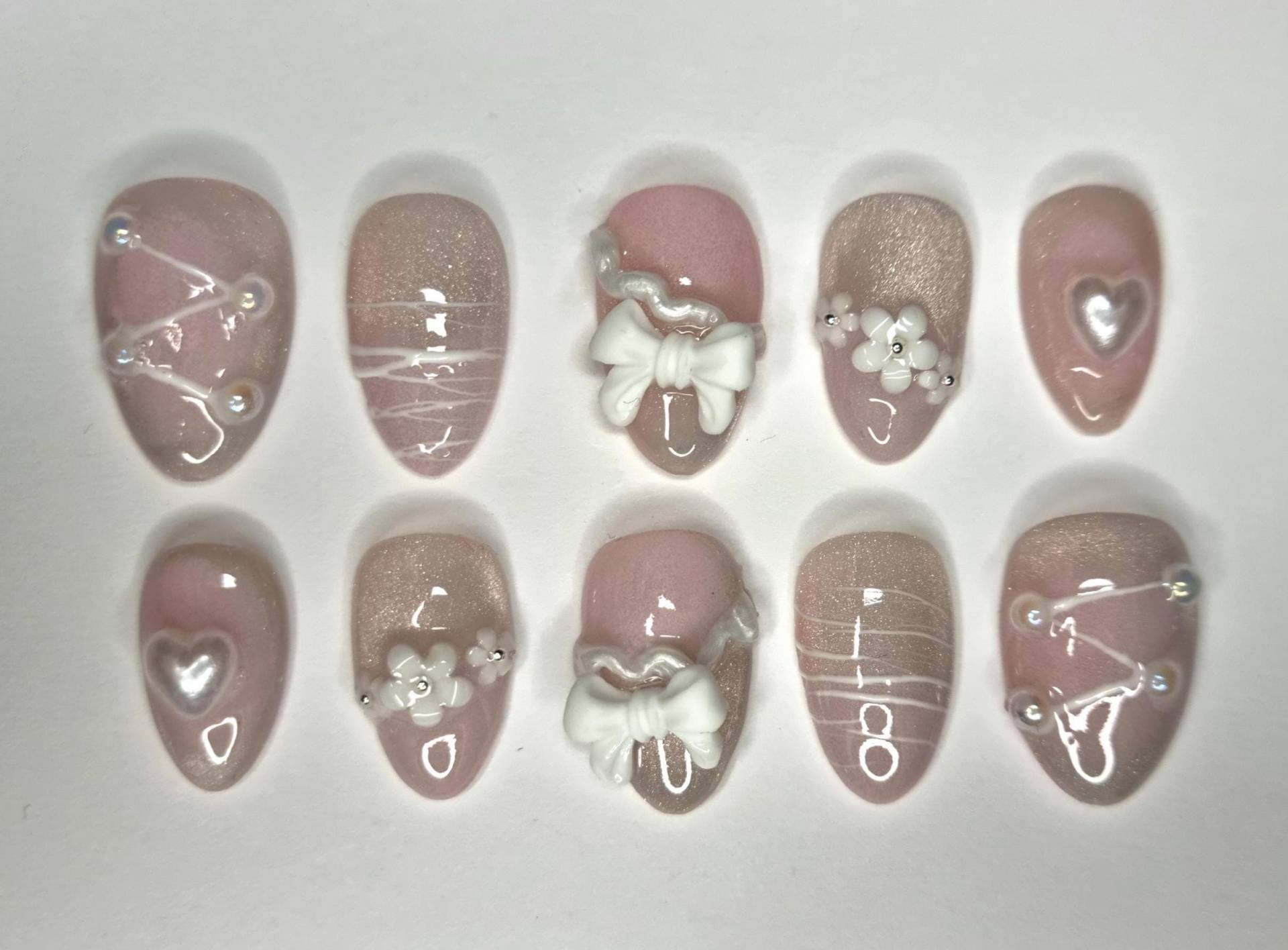 Handgemachte Press-On Nägel | Wiederverwendbare Fake Nails Maßanfertigung Nageldesign Nach Wunsch Sweet Cat Eye Handgemachte Press-On Nägel | Wiederverwendbare Fake Nails Maßanfertigung Nageldesign Nach Wunsch Sweet Cat Eye von Etsy - KlimBimbySophie