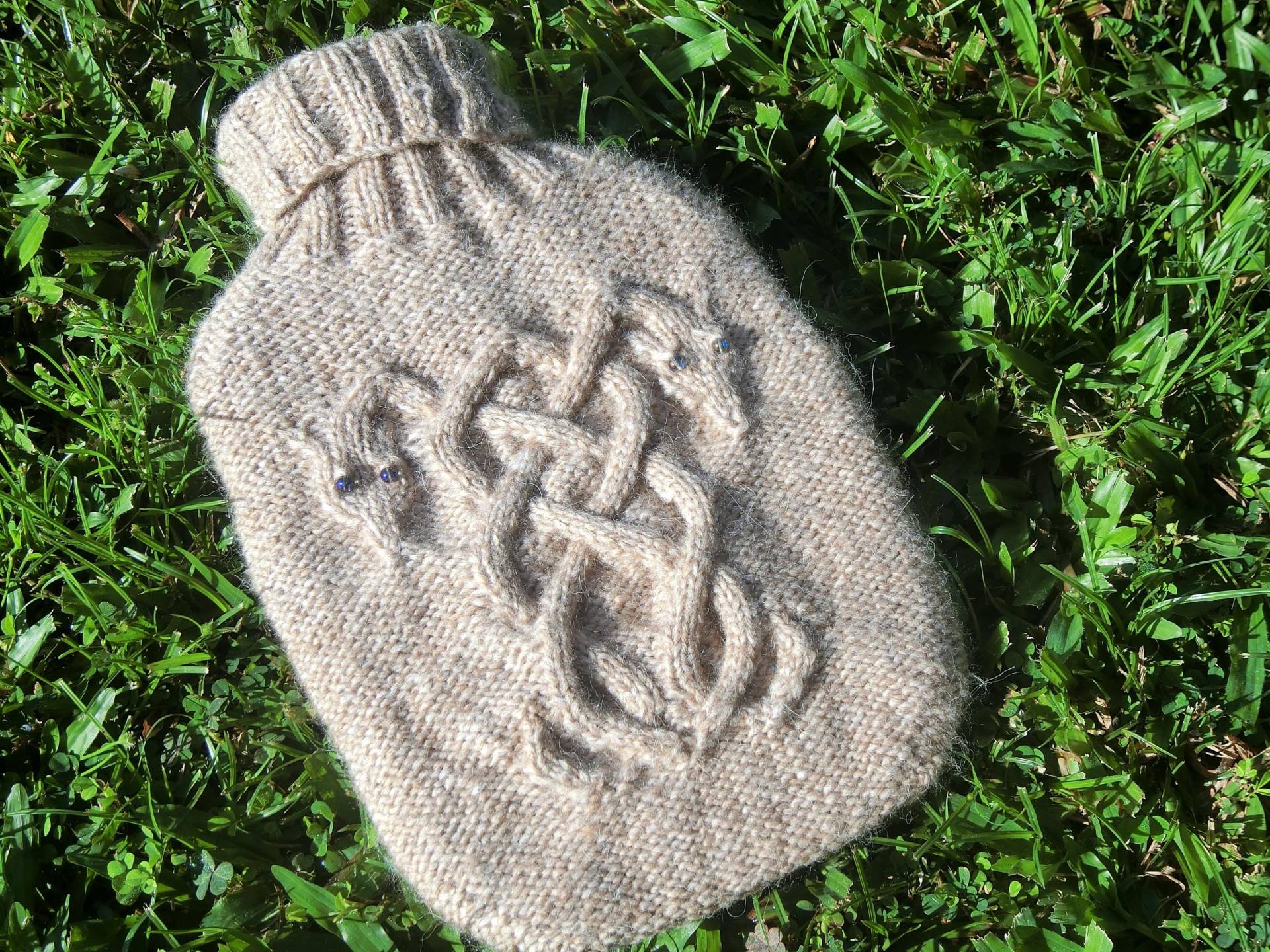 Verdrehte Drachen-Wärmflaschenhülle. Handgestrickt Im Garn Ihrer Wahl von Etsy - KnittingNutAU