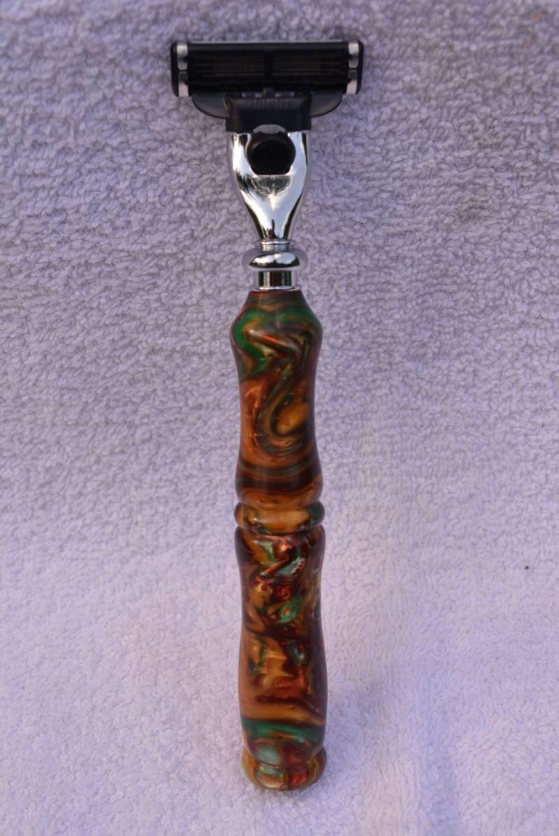 Schöne Handgemachte Lange Griff Designer Rasierer Genannt "Frösche in Einem Mixer" Mach3/Venus von Etsy - Knotsinyourhead