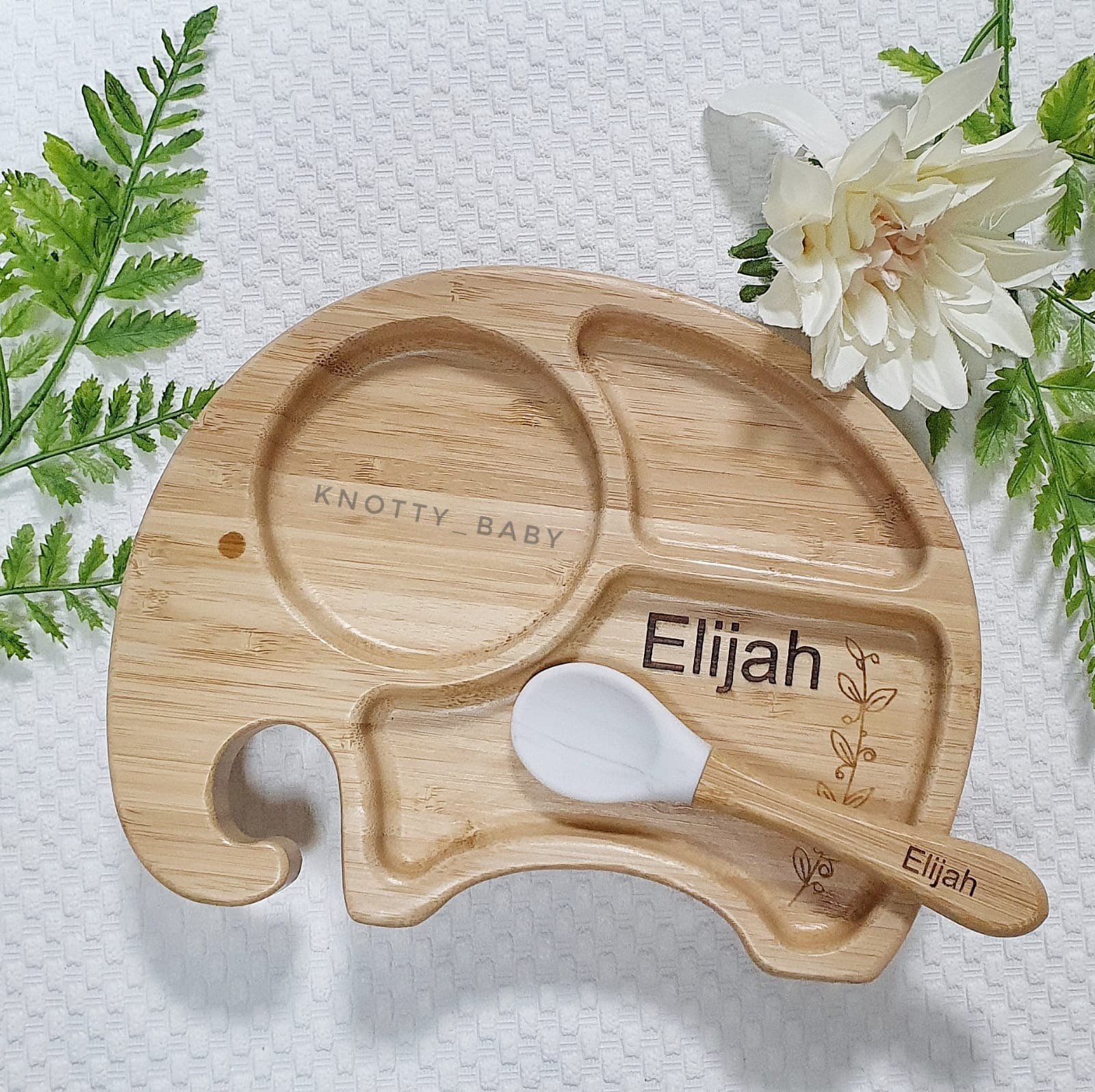 Marmor Weiß Personalisierte Laser Gravierte Bambus Elefant Baby Futterplatte Set Mit Silikon Saug, Löffel, Geschenk, Ostergeschenk Marmor Weiß Personalisierte Laser Gravierte Bambus Elefant Baby Futterplatte Set Mit Silikon Saug, Löffel, Geschenk, Ostergeschenk von Etsy - KnottybabyCrafts