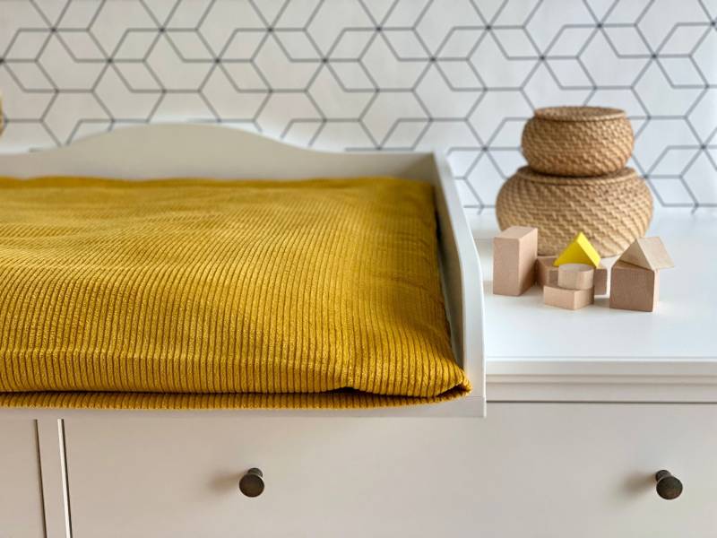 Bezug Für Wickeltischauflage Cord Breitcord Gelb Mustard 2 von Etsy - KraftKidsShop