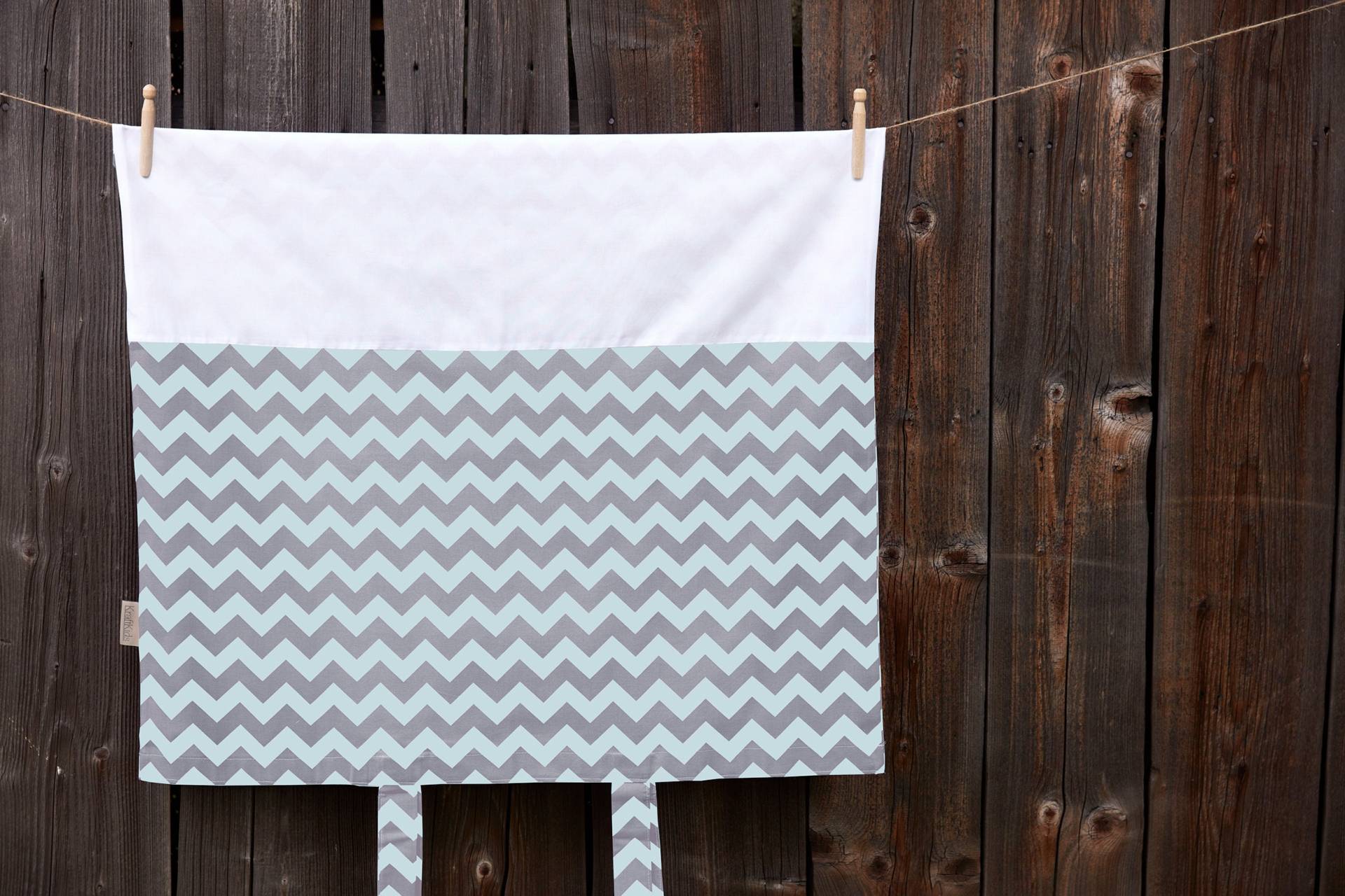 Kraftkids Bezug Für Wickeltischauflage Chevron Hellgrau Und Mint von Etsy - KraftKidsShop