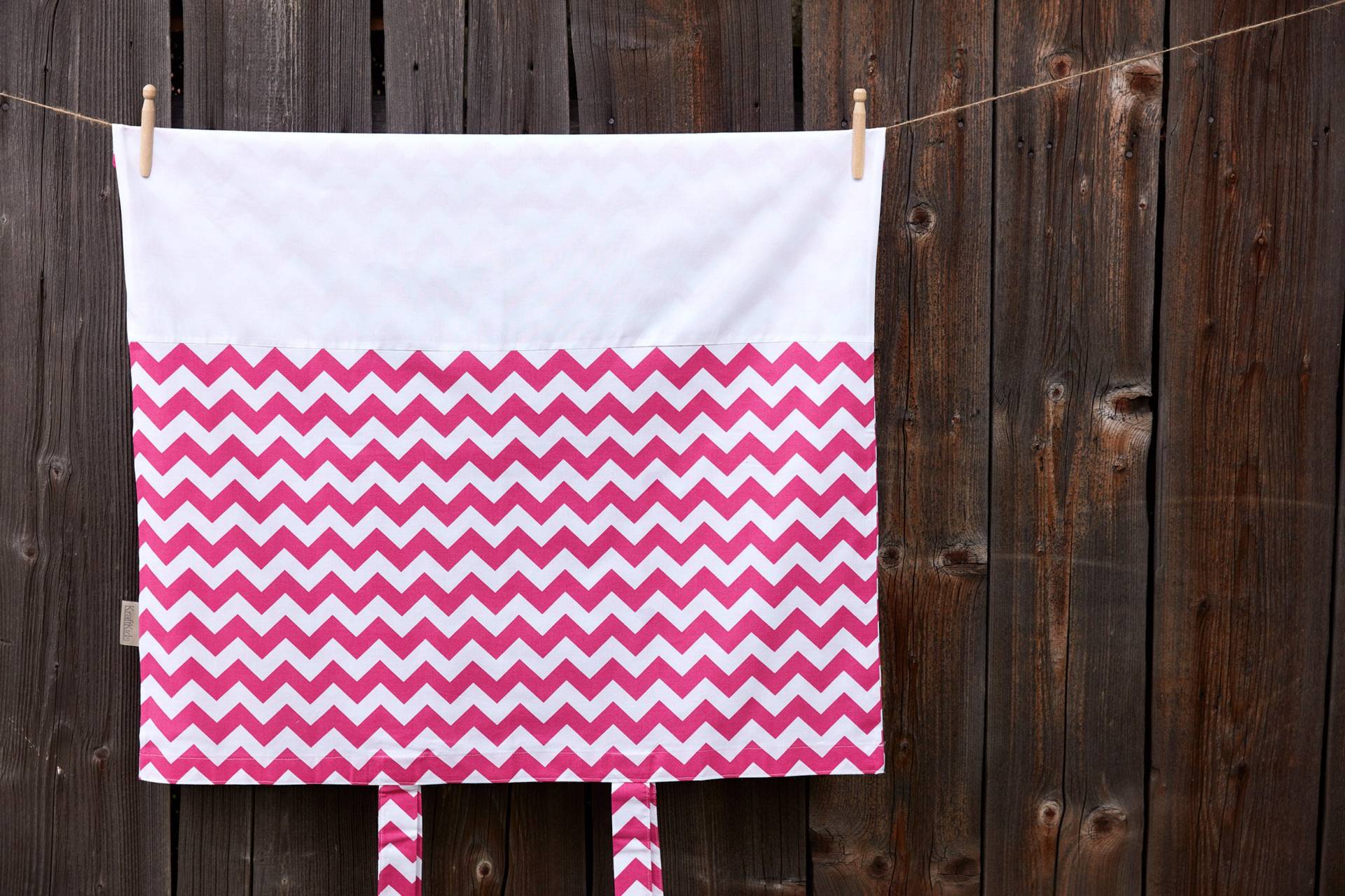 Kraftkids Bezug Für Wickeltischauflage Chevron Magenta von Etsy - KraftKidsShop