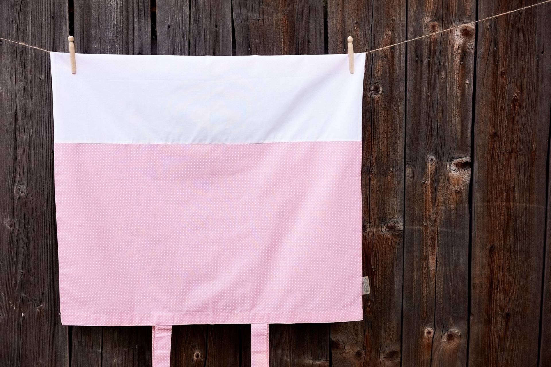 Kraftkids Bezug Für Wickeltischauflage Weiße Punkte Auf Koralrosa von Etsy - KraftKidsShop