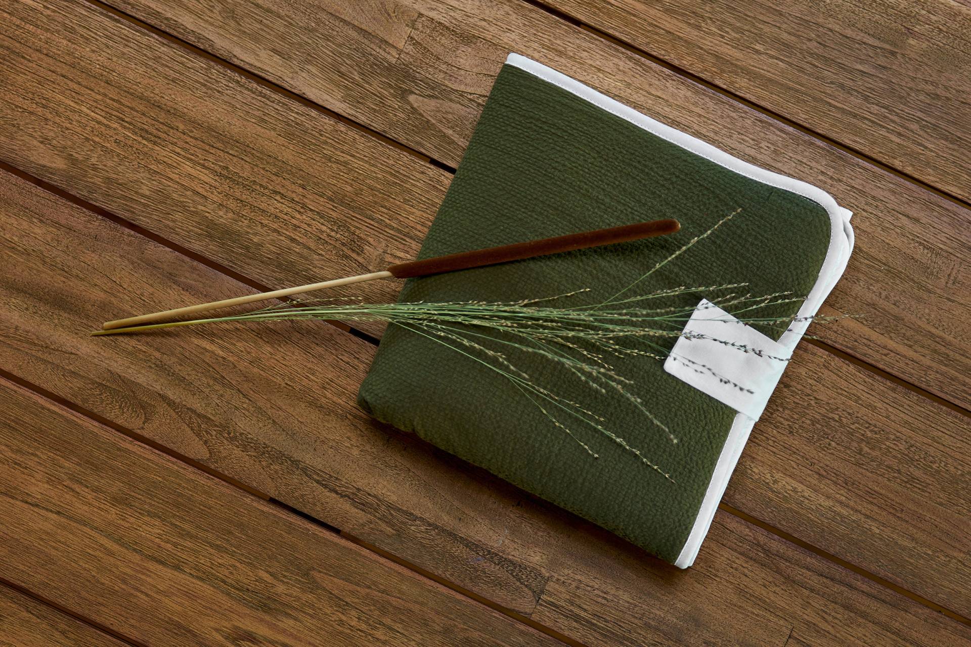 Kraftkids Reisewickelunterlage Doppelkrepp Grün Herbstgrün von Etsy - KraftKidsShop