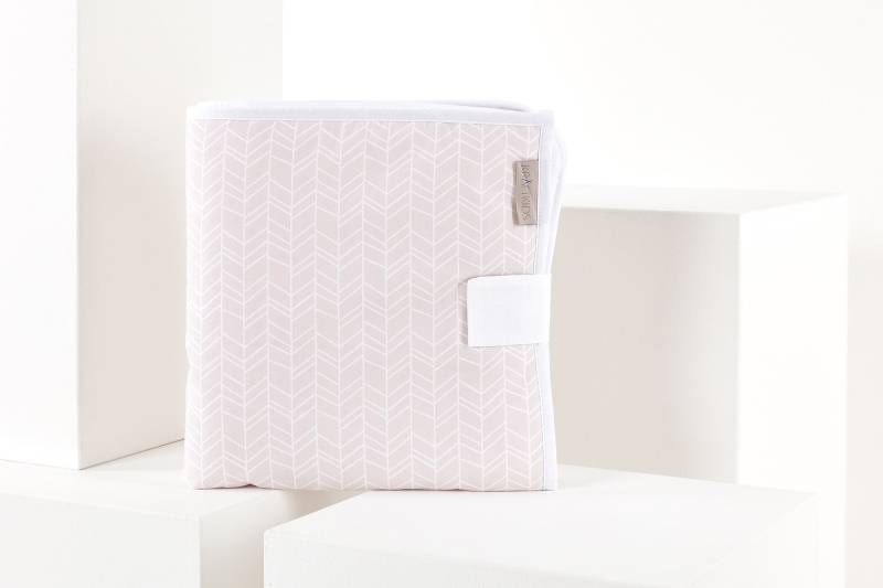 Kraftkids Reisewickelunterlage Weiße Feder Muster Auf Rosa von Etsy - KraftKidsShop