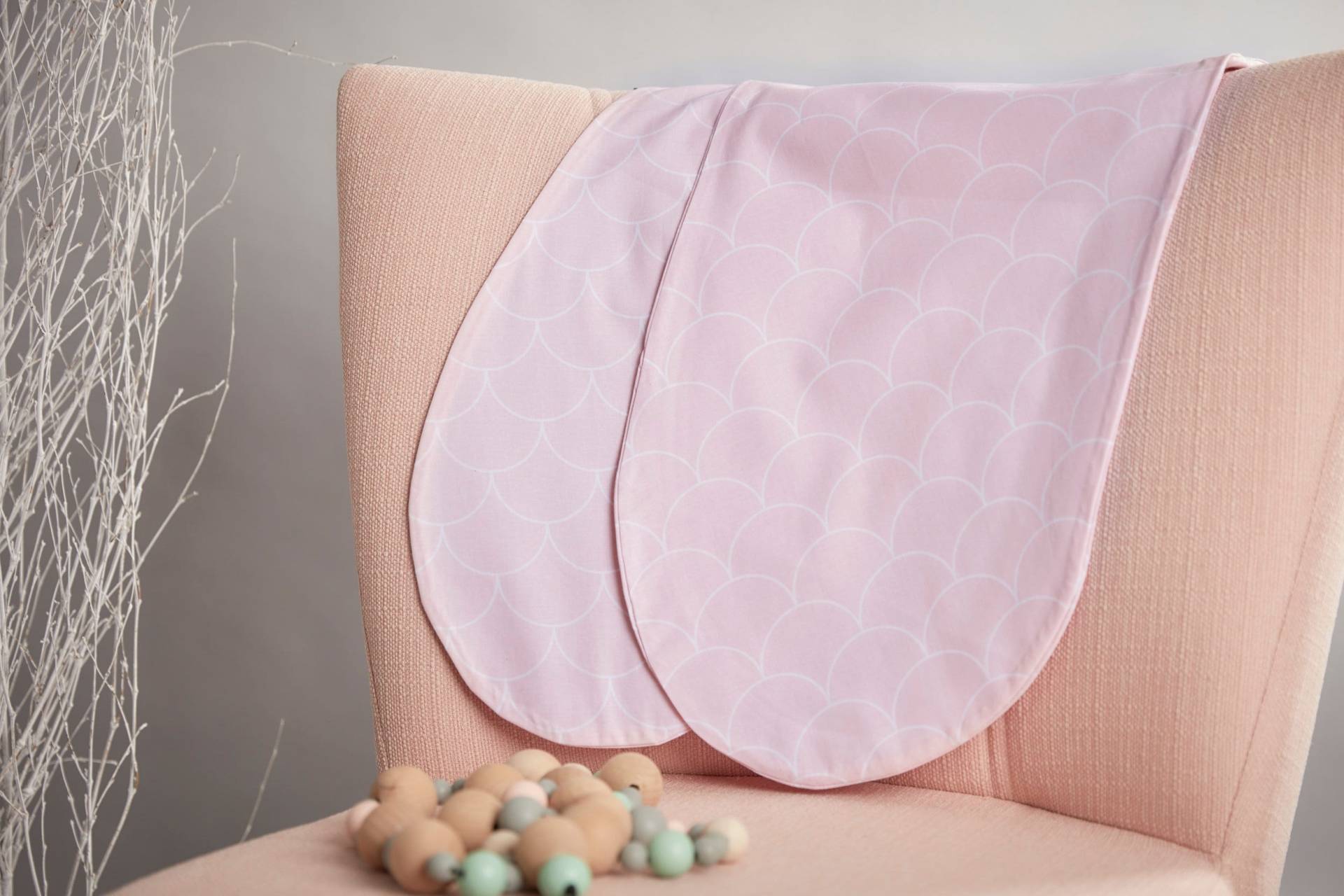 Kraftkids Stillkissenbezug Weiße Halbkreise Auf Pastelrosa von Etsy - KraftKidsShop