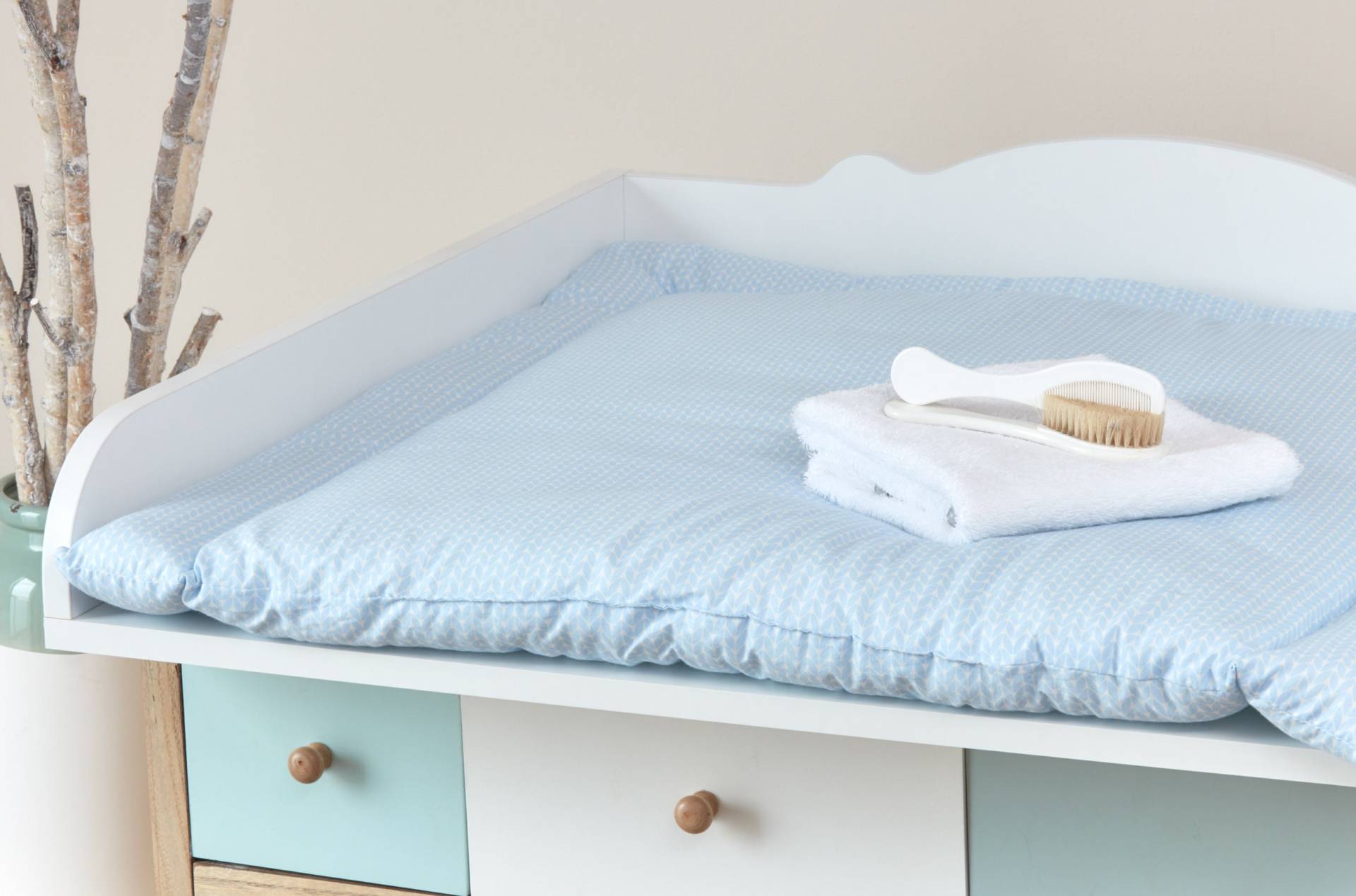 Kraftkids Wickelauflage Kleine Blätter Hellblau Auf Weiß 75x70 cm | Bxt, 60x70 78x78 85x75 | Bxt Kraftkids Wickelauflage Kleine Blätter Hellblau Auf Weiß 75x70 cm | Bxt, 60x70 78x78 85x75 | Bxt von Etsy - KraftKidsShop