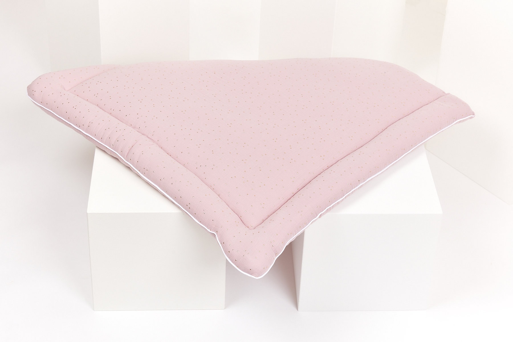 Kraftkids Wickelauflage Musselin Goldene Punkte Auf Rosa 75x70 cm | Bxt, 60x70 78x78 85x75 | Bxt Kraftkids Wickelauflage Musselin Goldene Punkte Auf Rosa 75x70 cm | Bxt, 60x70 78x78 85x75 | Bxt von Etsy - KraftKidsShop