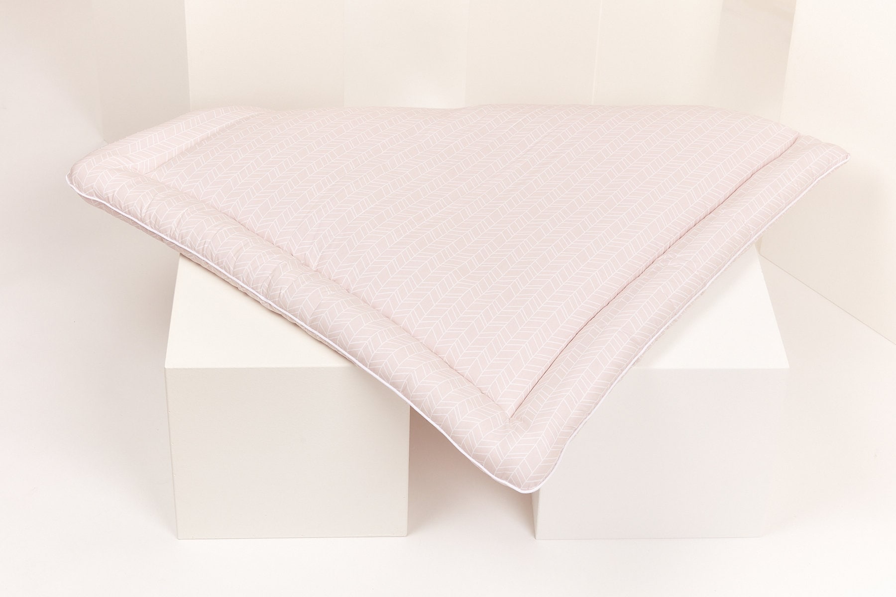 Kraftkids Wickelauflage Weiße Feder Muster Auf Rosa 75x70 cm | Bxt, 60x70 78x78 85x75 | Bxt Kraftkids Wickelauflage Weiße Feder Muster Auf Rosa 75x70 cm | Bxt, 60x70 78x78 85x75 | Bxt von Etsy - KraftKidsShop