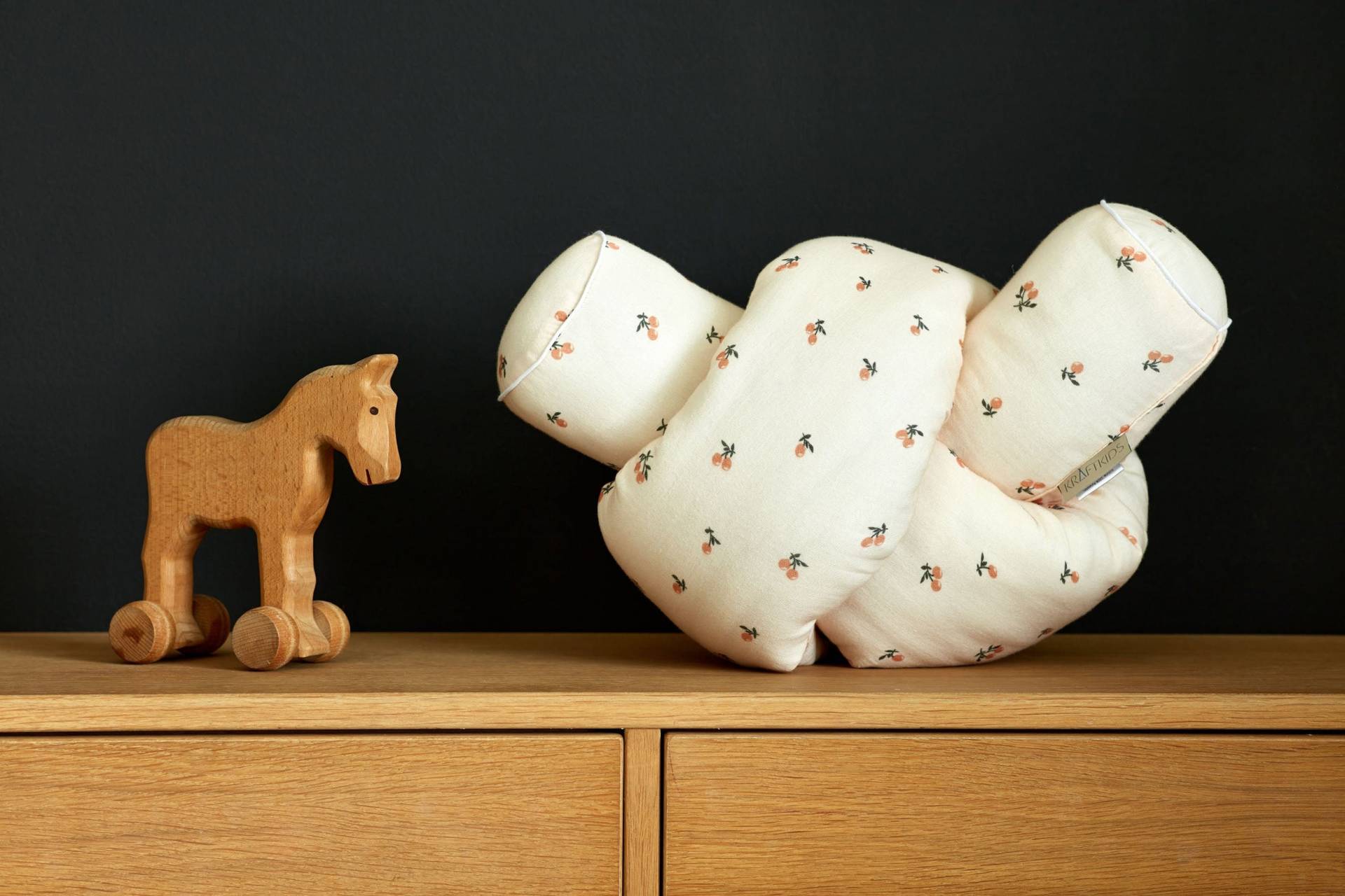 Kraftkids Wickeltischumrandung Musselin Kirschen Kraftkids Wickeltischumrandung Musselin Kirschen von Etsy - KraftKidsShop