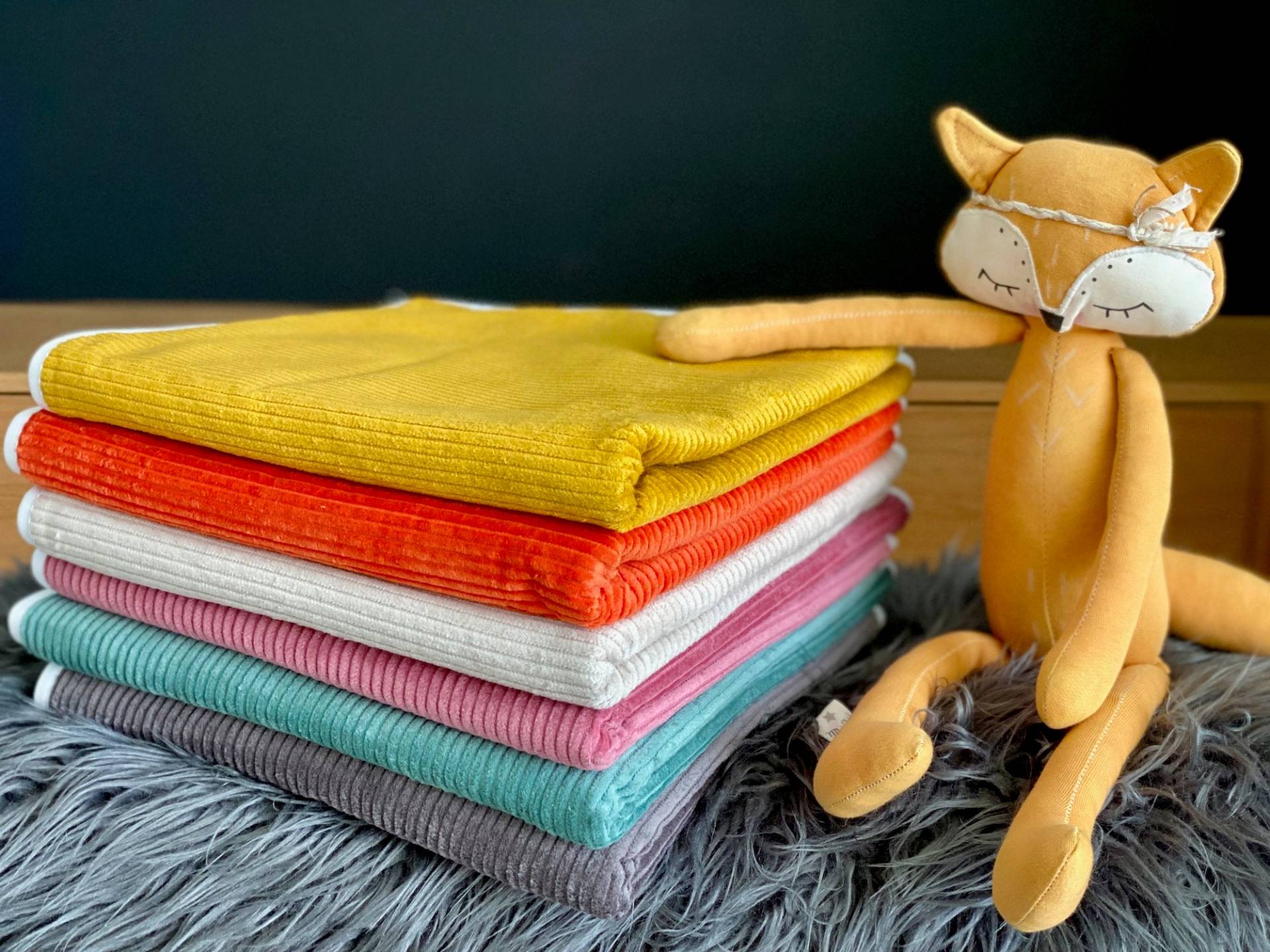 Kraftkids Wickelunterlage Cord Breitcord Gelb Mustard von Etsy - KraftKidsShop