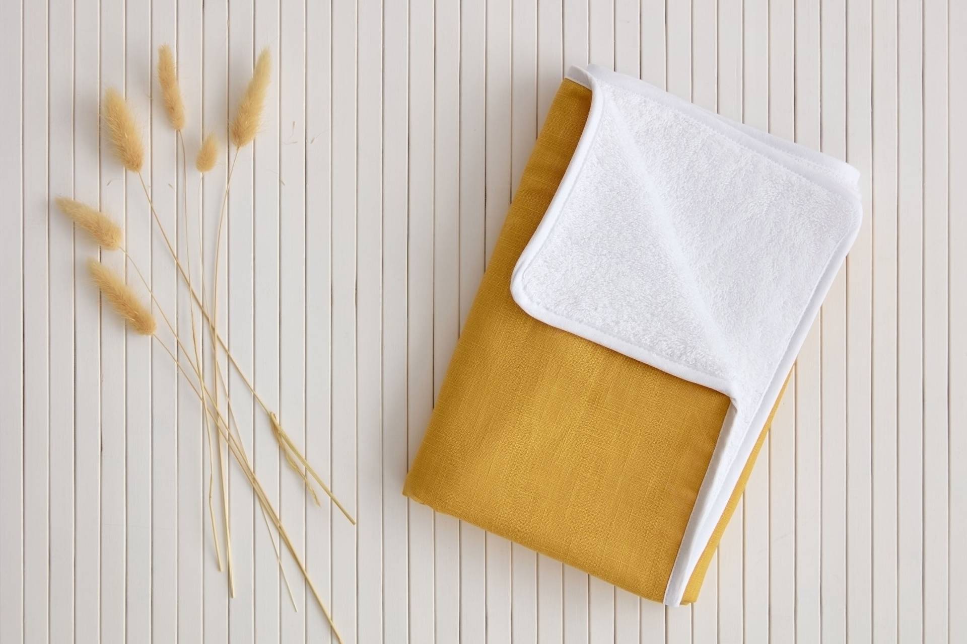 Kraftkids Wickelunterlage Leinen Gelb Senfgelb von Etsy - KraftKidsShop