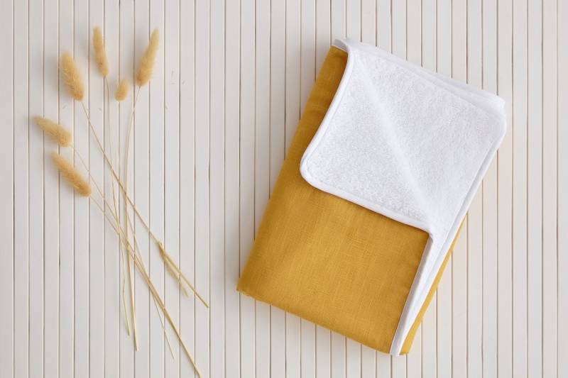 Kraftkids Wickelunterlage Leinen Gelb Senfgelb von Etsy - KraftKidsShop