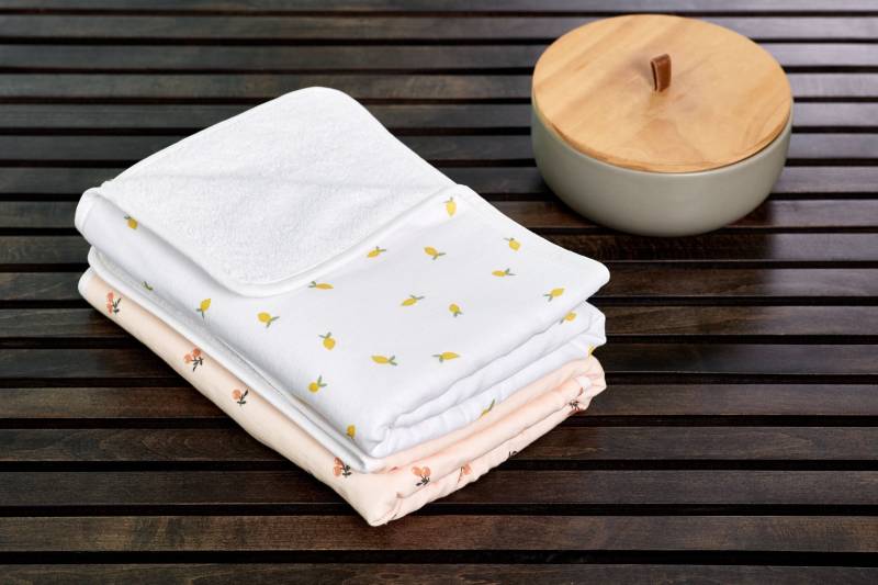 Kraftkids Wickelunterlage Musselin Gelbe Zitronen von Etsy - KraftKidsShop